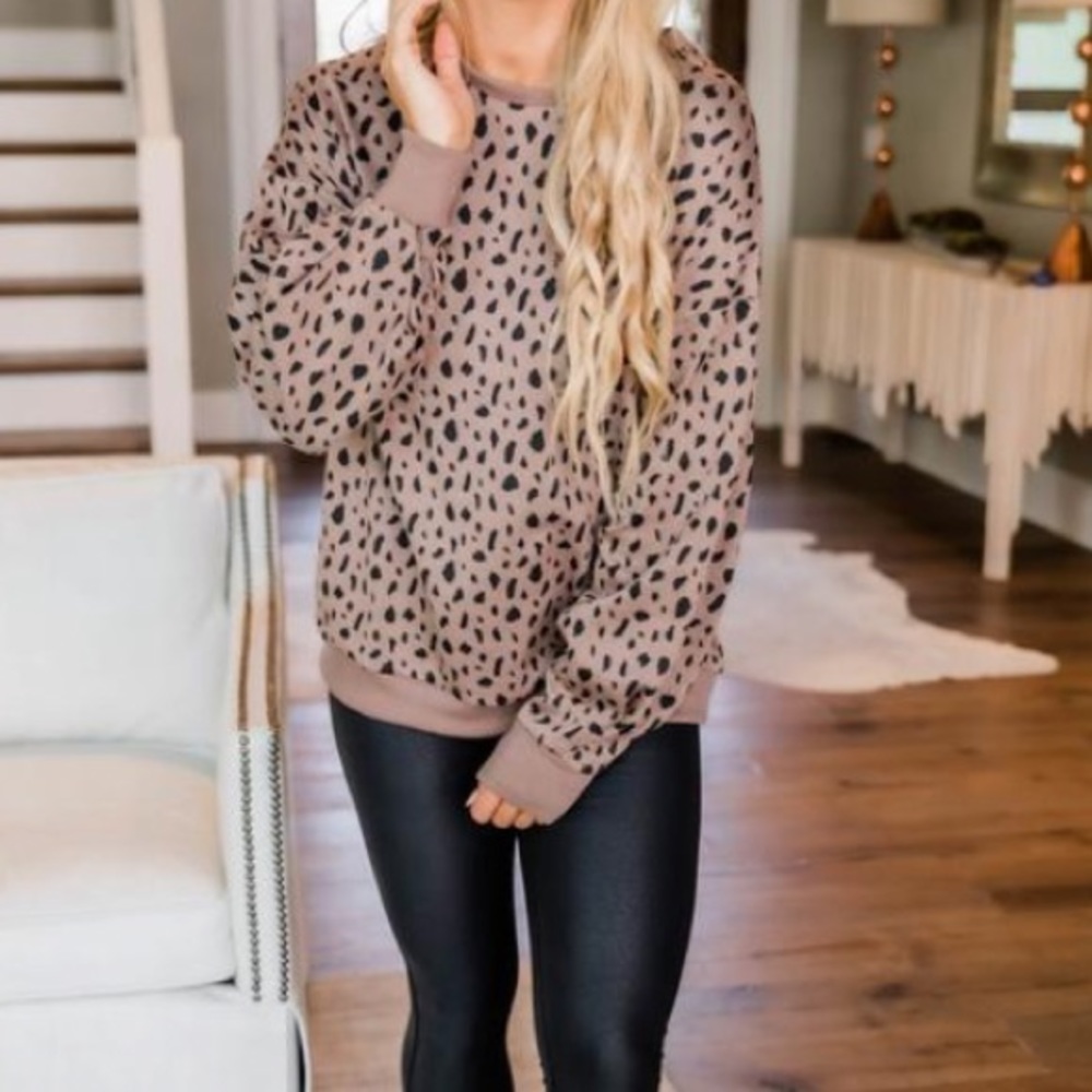💕Leopard Pullover Small - Picture 7 of 10